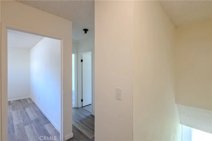 3485 Columbia photo 22