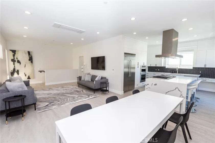 140 W Canada #b photo 30