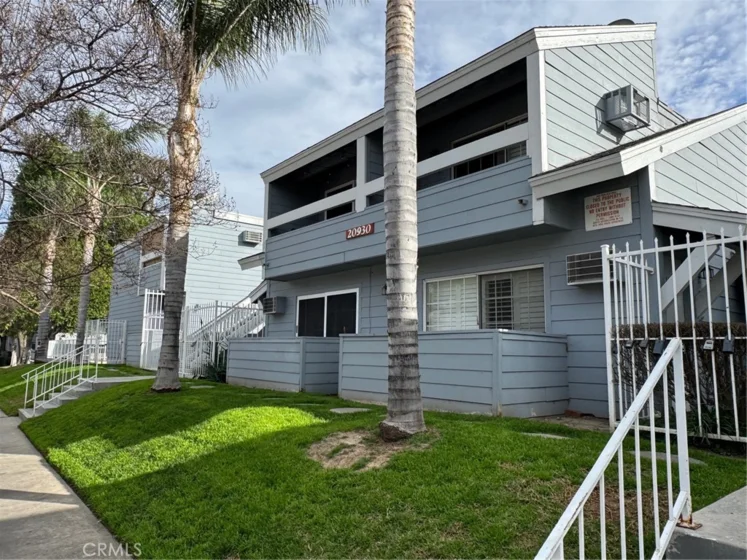 20930 Parthenia Street #109 photo 1