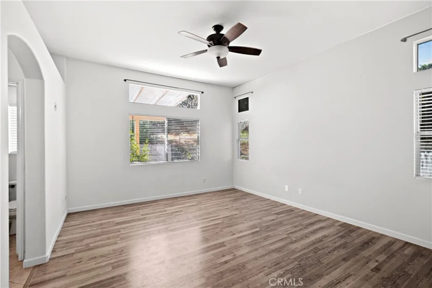 39528 Montebello Way photo 5