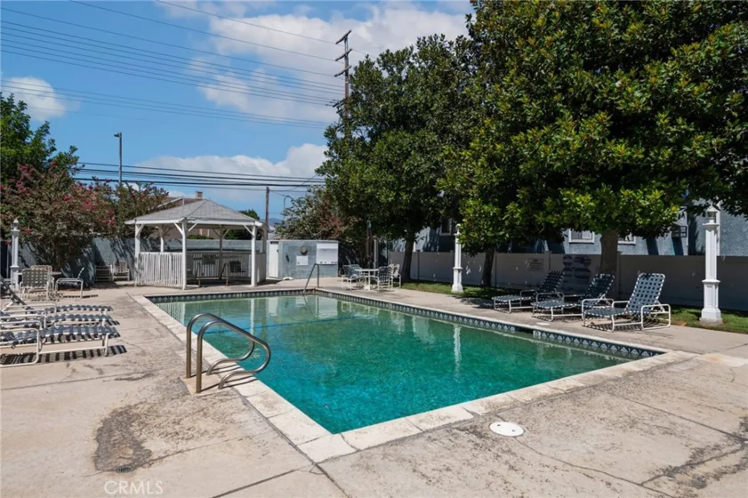 15106 Nordhoff photo 34