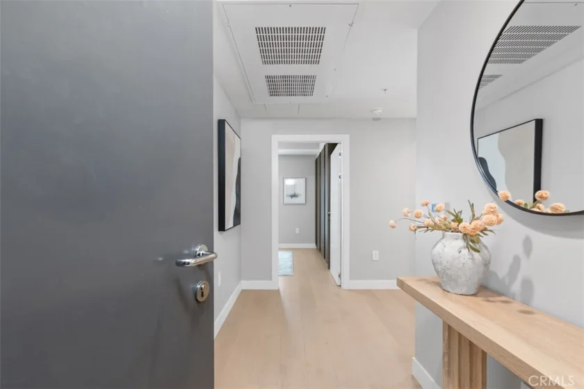 39 S Los Robles Avenue #6020 photo 31