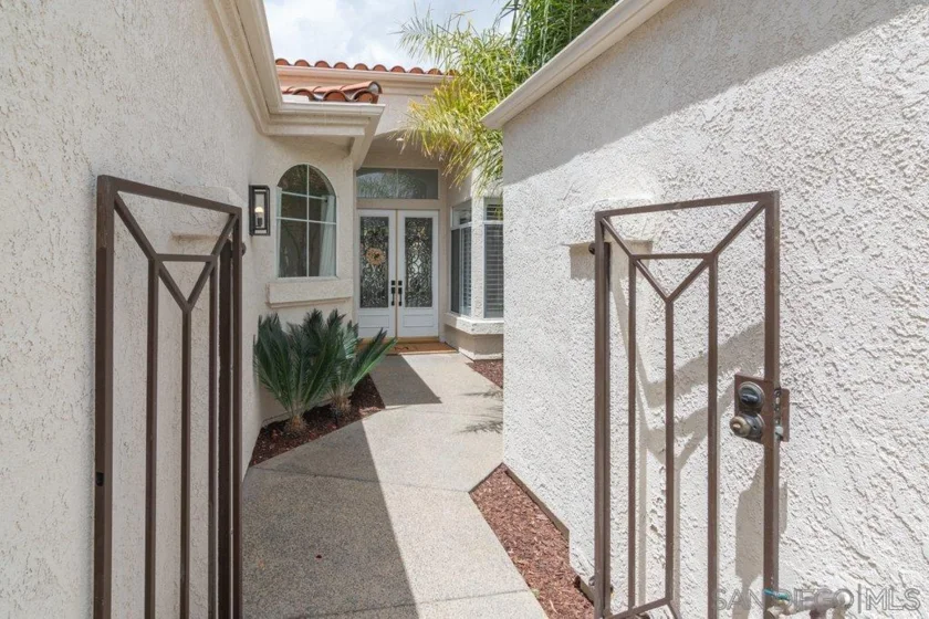 22905 Turnberry Court photo 29