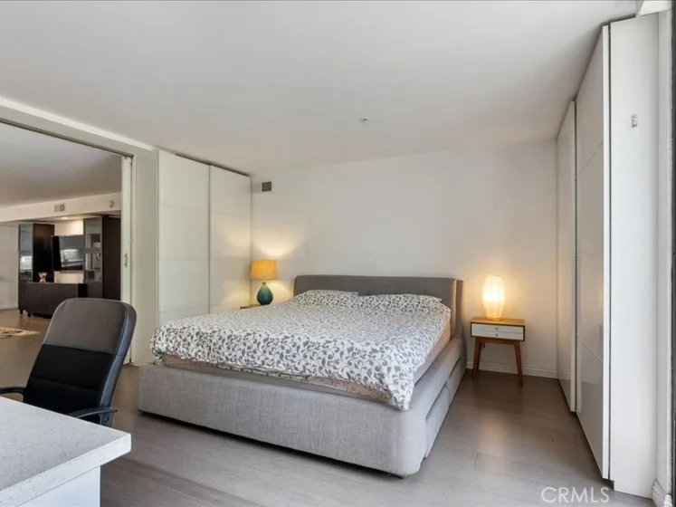 10660 Wilshire Boulevard #302 photo 23