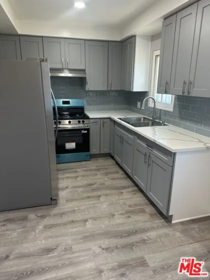 711 Larch Street #10 photo 2