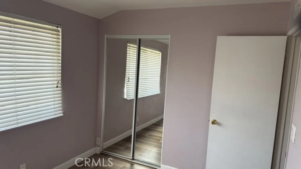 8188 Glengarry photo 26