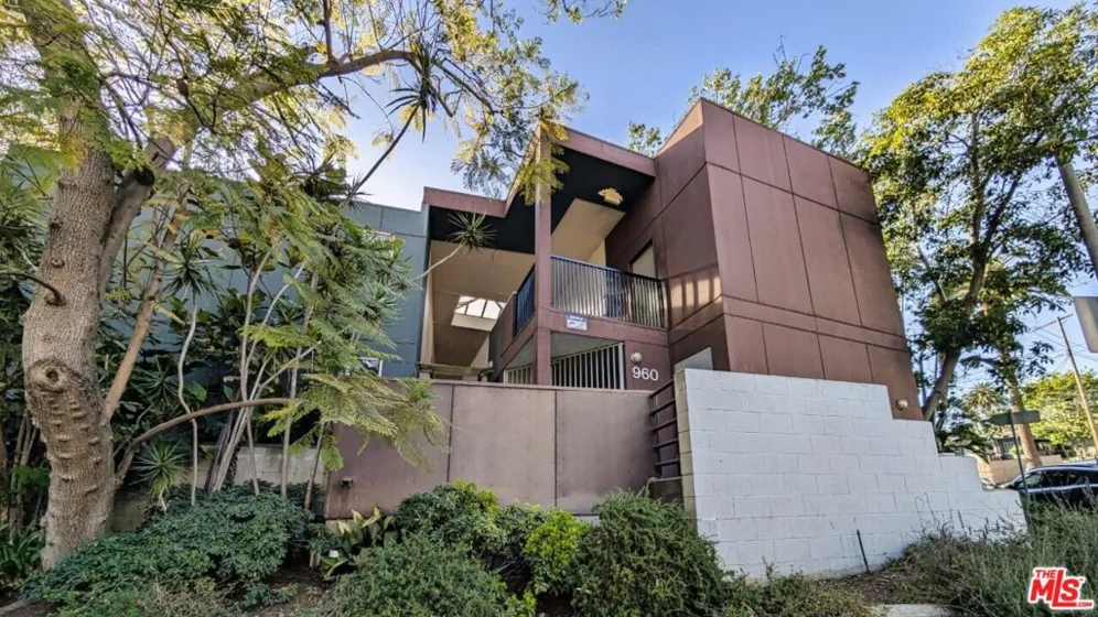960 Sanborn Avenue #3 photo 1