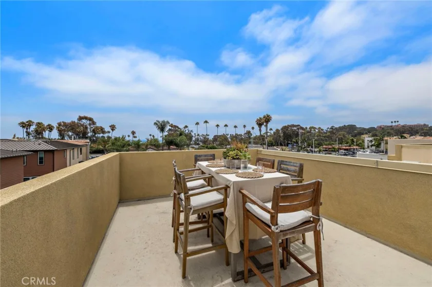2046 Doheny Way photo 36
