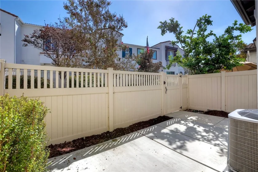 44014 Arcadia Court photo 7