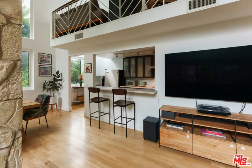 1557 S Beverly Glen Boulevard #310 photo 7