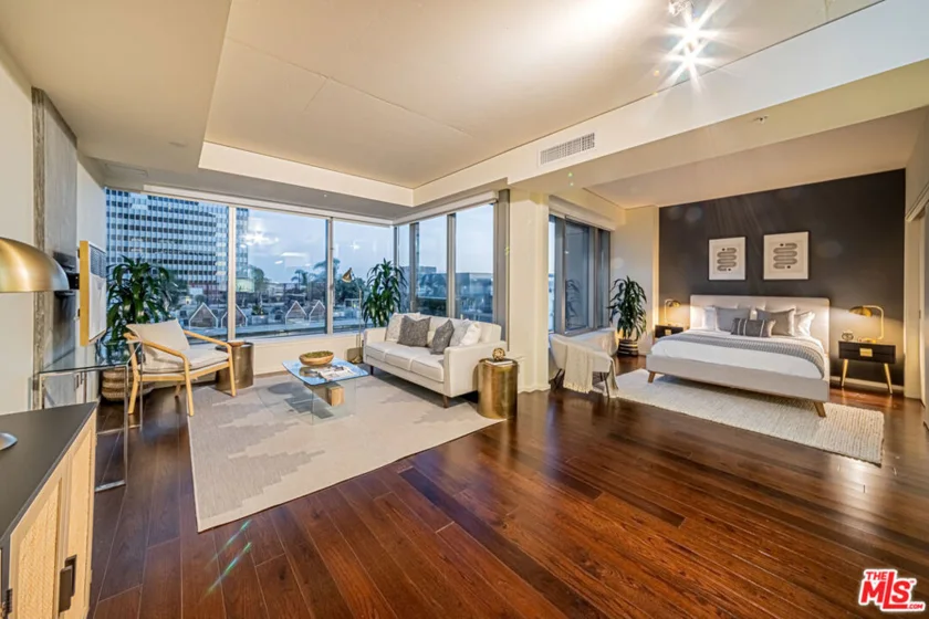 1155 S Grand Avenue #805 photo 1