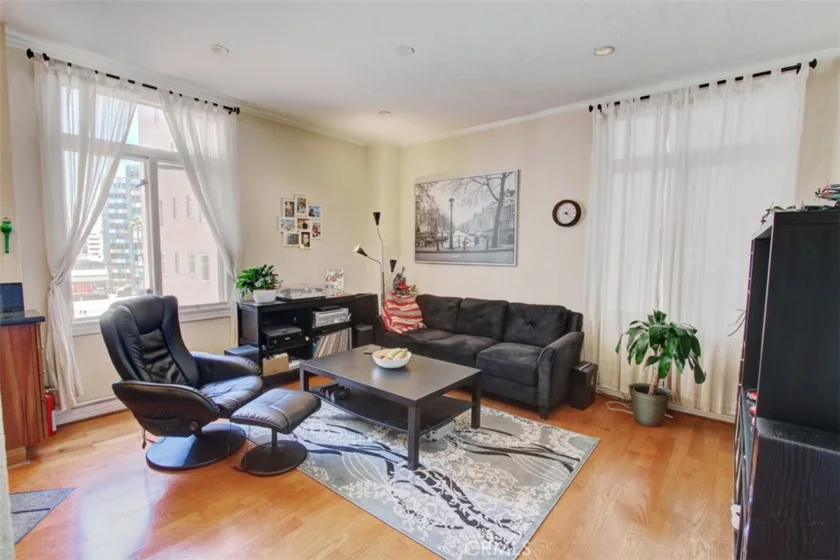 140 Linden Avenue #503 photo 1