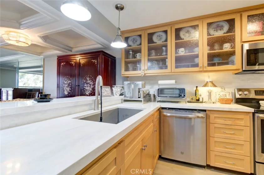 5201 Marina Pacifica S photo 5