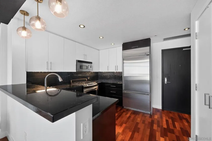 325 7th Avenue #1905 photo 30