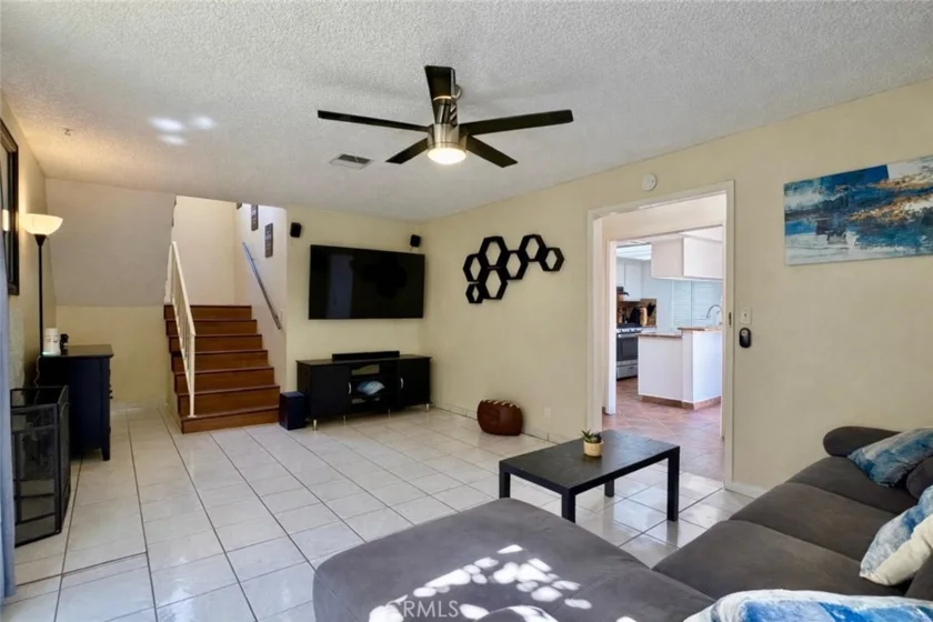 9053 Willis photo 3