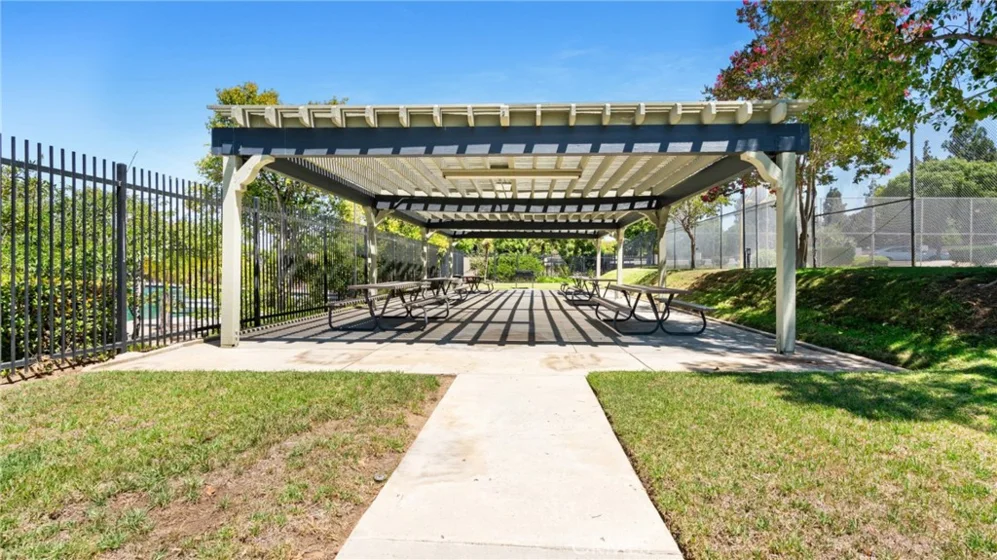 1598 Border Avenue #H photo 22