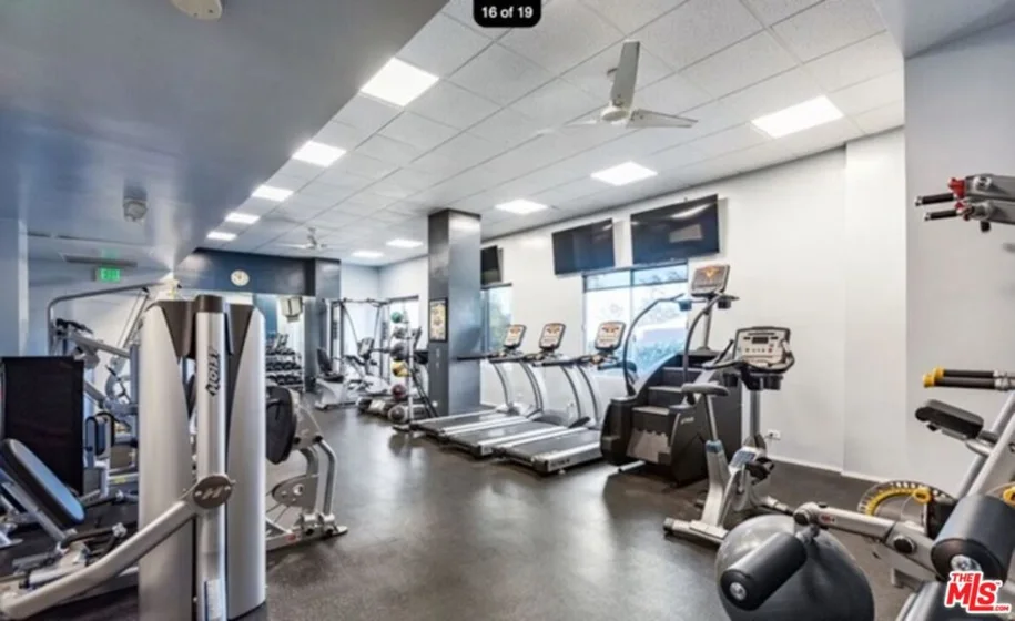 10501 Wilshire Boulevard #1508 photo 12