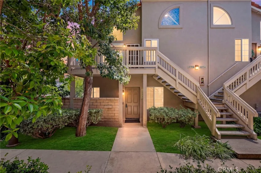 18952 Canyon View photo 2