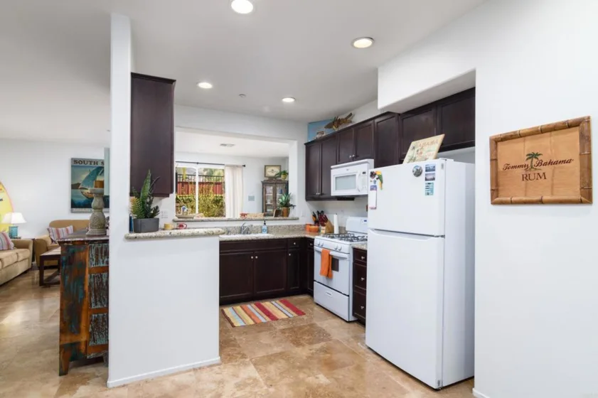 27494 Hazelhurst Street #2 photo 4