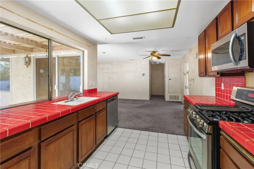 6631 Wintertree Drive photo 15