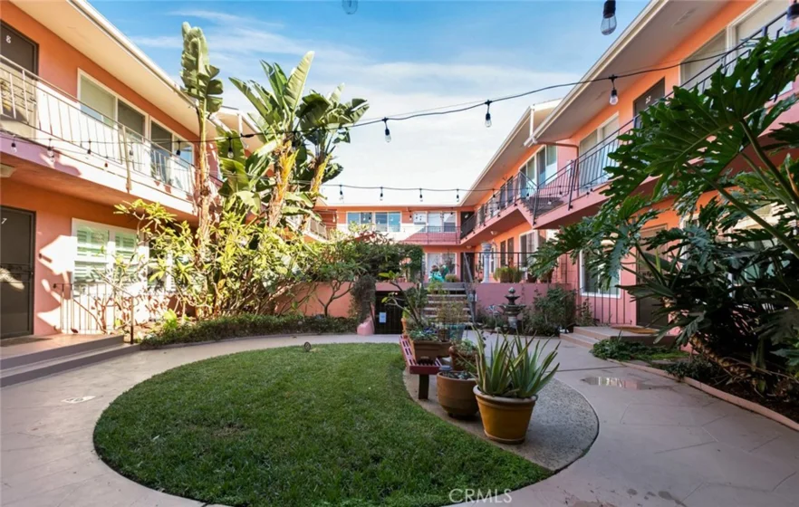 1023 E 1st Street #19 photo 12