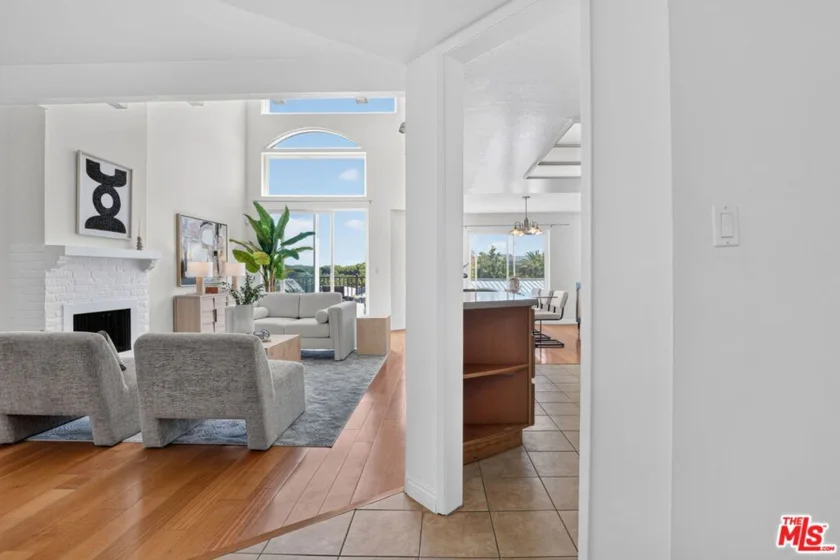 2677 Centinela Avenue #401 photo 5