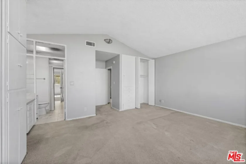 4749 Don Ricardo Drive photo 23