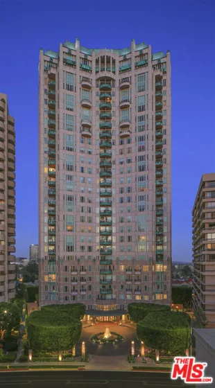 10580 Wilshire Boulevard #36 photo 32