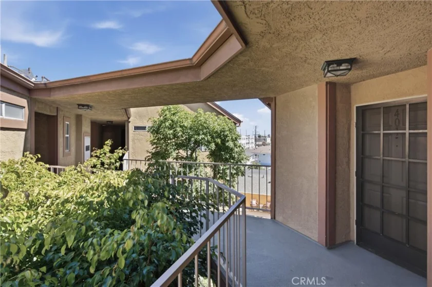 384 Redondo #401 photo 23