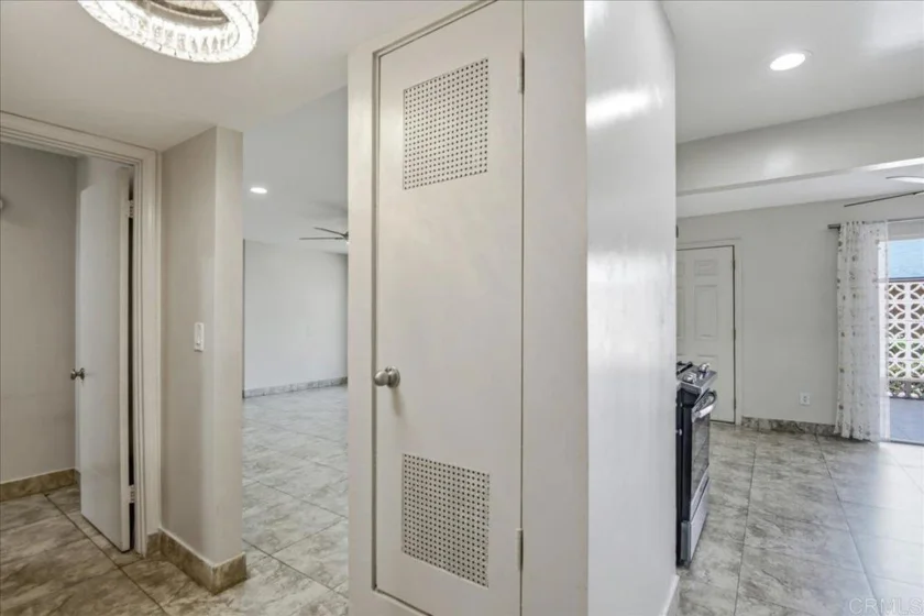 559 Oakdale Lane #C photo 20
