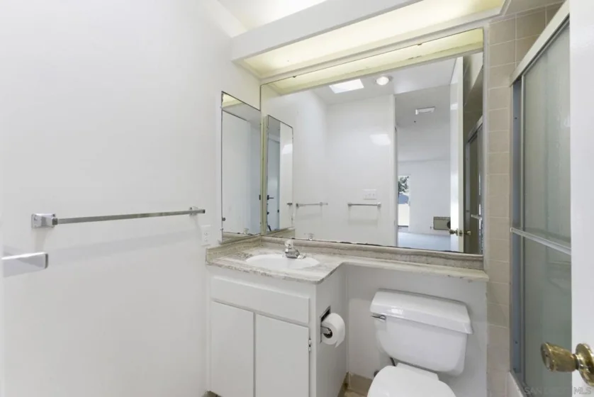 4545 Collwood #14 photo 19