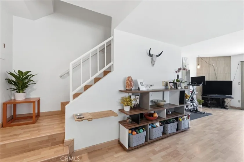 1355 Loma Avenue #310 photo 14