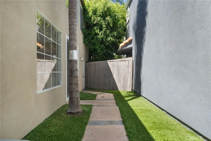 84 Hawaii Drive photo 51