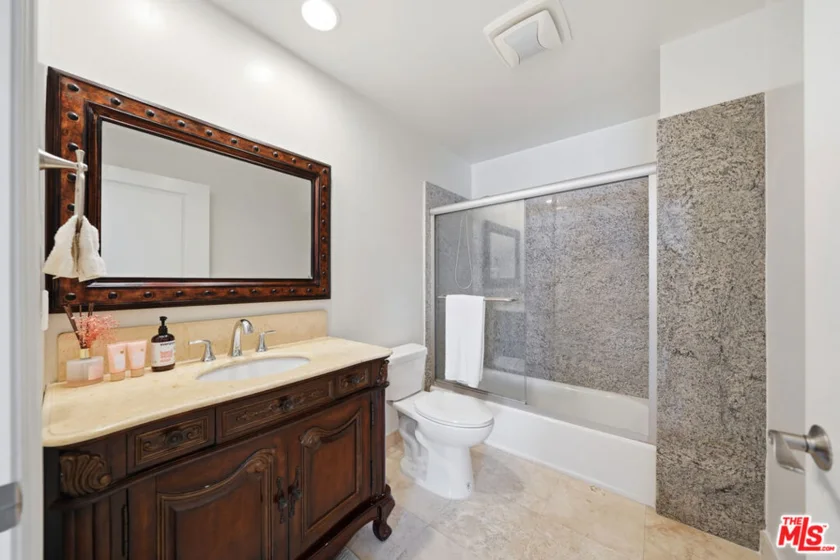 722 S Oxford Avenue #305 photo 14