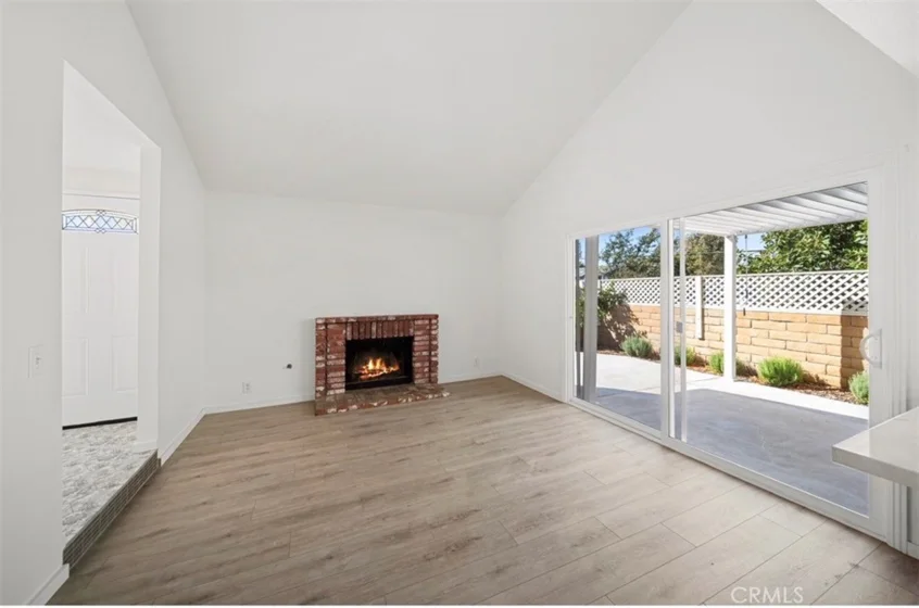 1613 Toyon photo 13