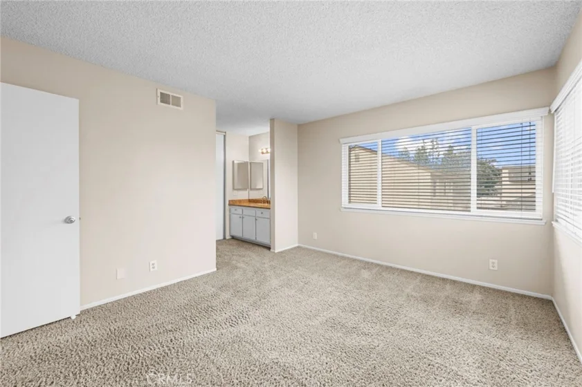 1401 Cheltenham Lane photo 16
