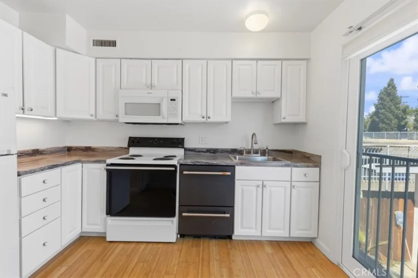 1115 Cordova Street #123 photo 8