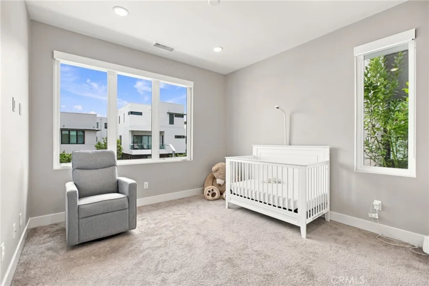 16311 Veterans Way photo 33