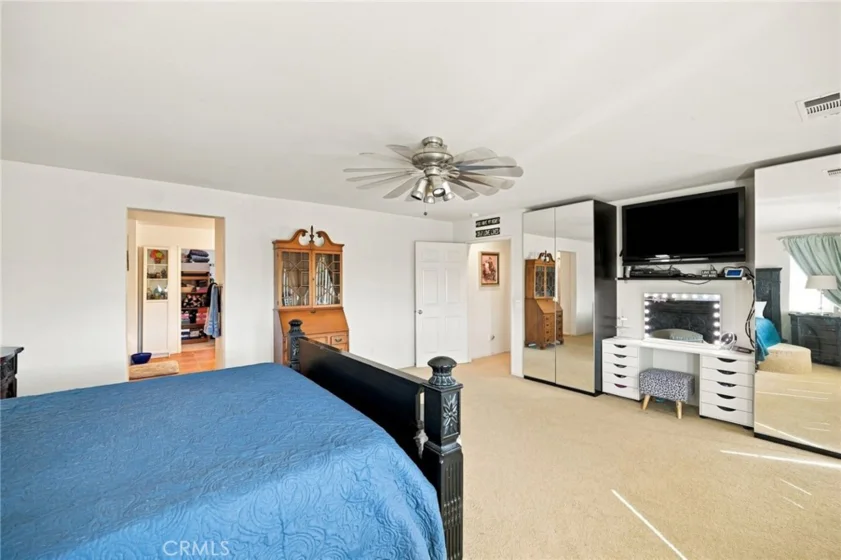 23682 Saratoga Springs photo 24