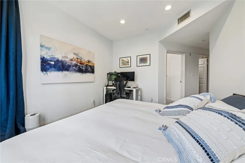 12000 Goshen Avenue #203 photo 9