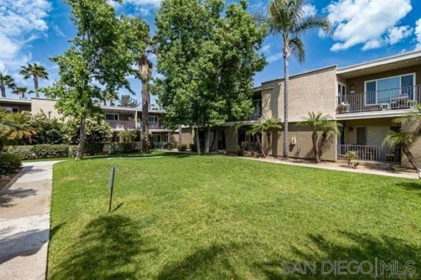 1420 Hilltop Drive #304 photo 2