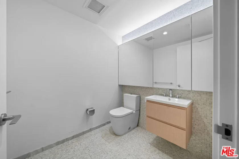 877 Francisco Street #1128 photo 21