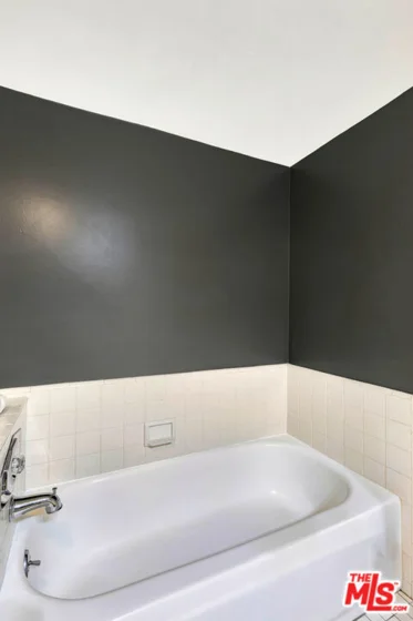 1900 Vine Street #103 photo 18