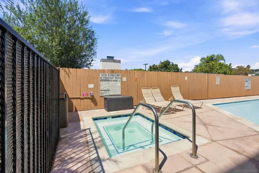 4730 Noyes #217 photo 31
