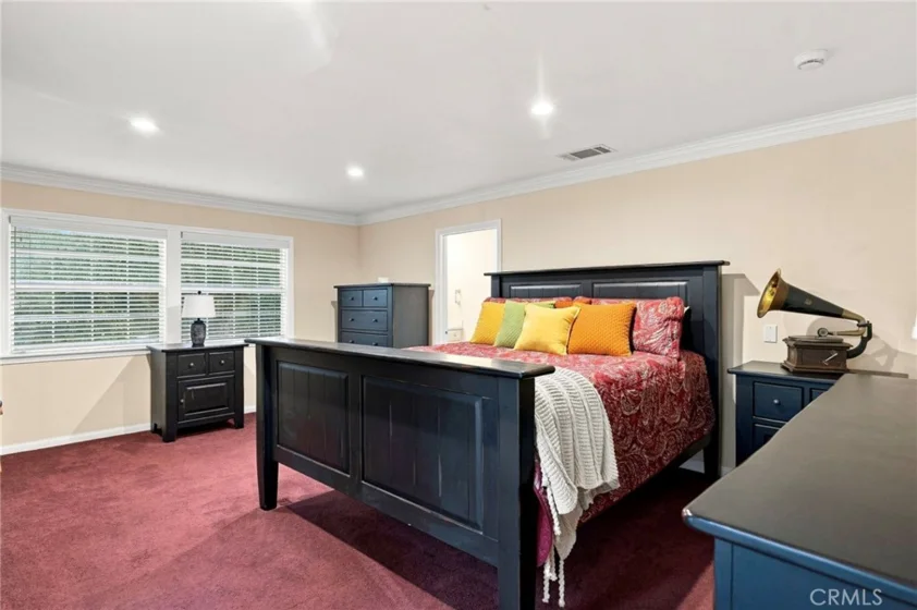 42761 Juniper photo 24