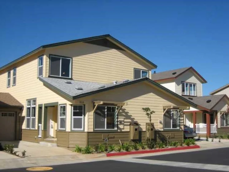 391 Brotherton photo 1