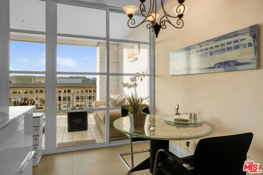 10380 Wilshire Boulevard #1501 photo 17