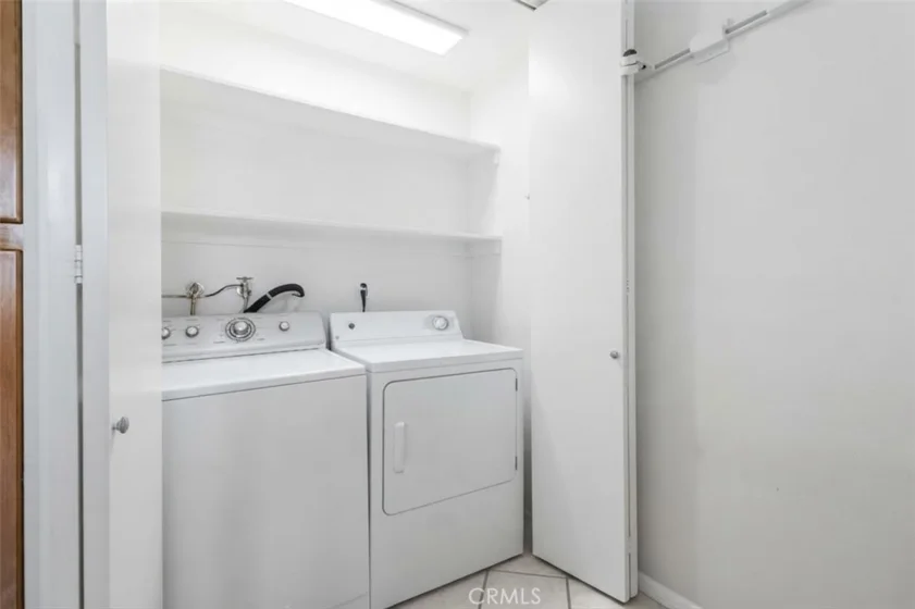 5440 Lindley Avenue #310 photo 21