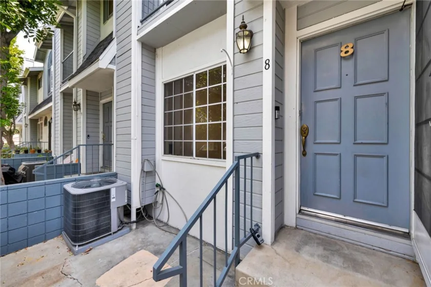7420 Corbin Avenue #8 photo 3