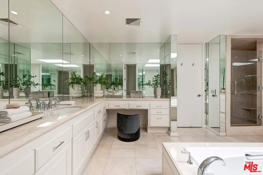 300 N Swall Drive #452 photo 7
